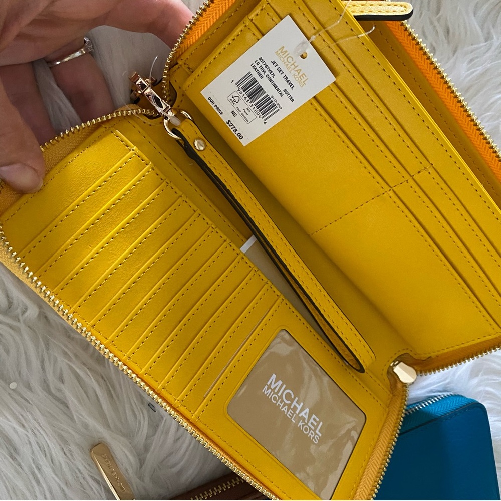 New Michael Kors jet set travel large continental wallet